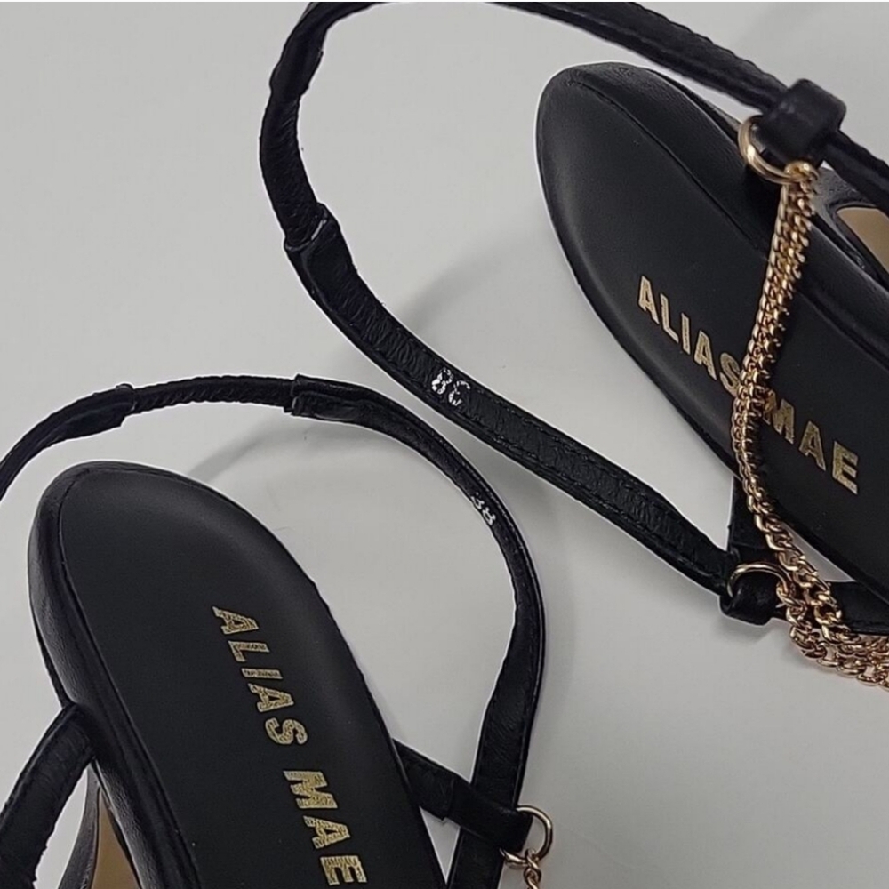 Alias Mae Levi Heels - Picture 8 of 13